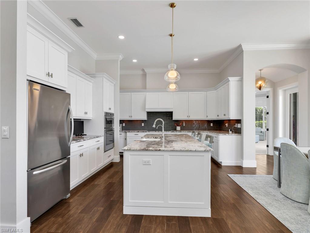 MARCO BEACH - Residential