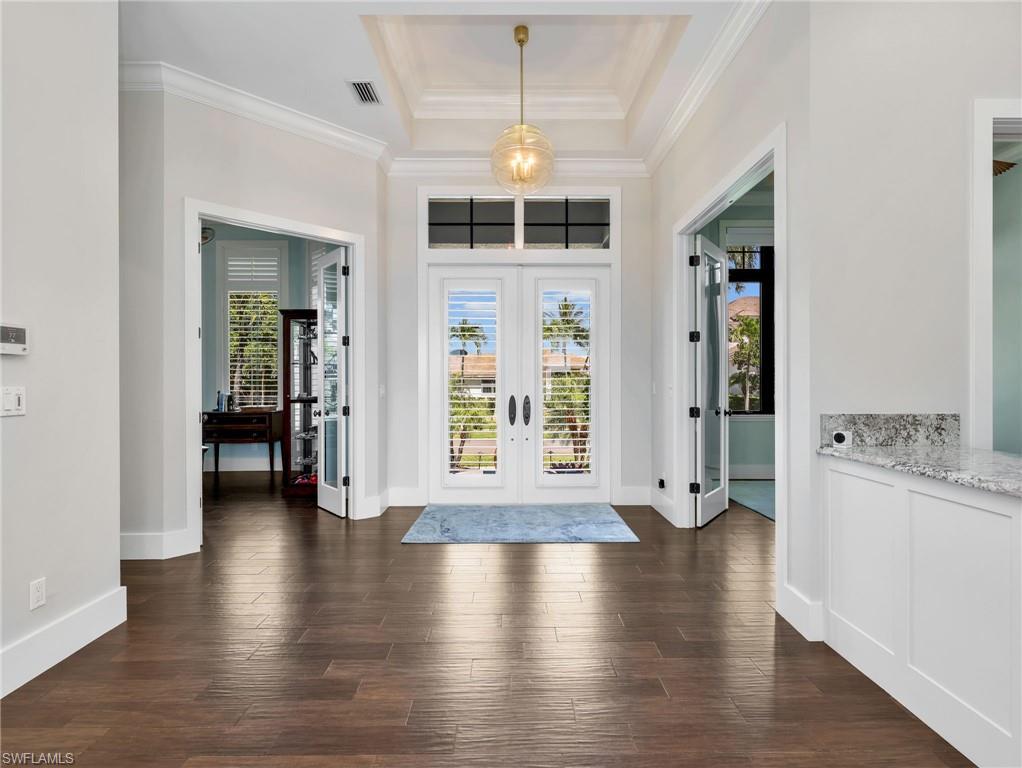 MARCO BEACH - Residential