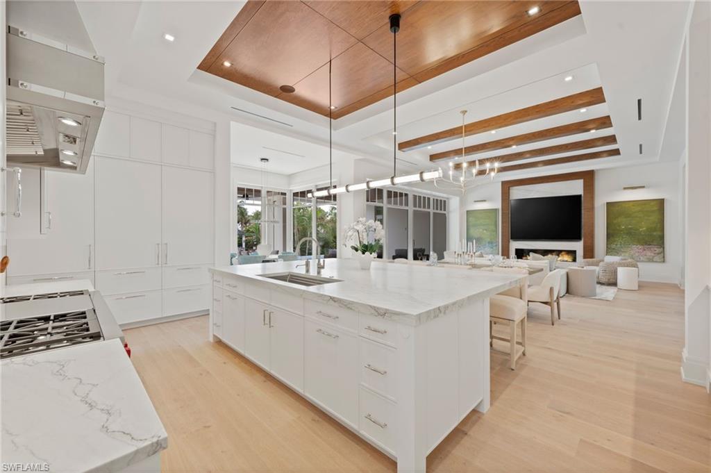 AQUALANE SHORES - Residential