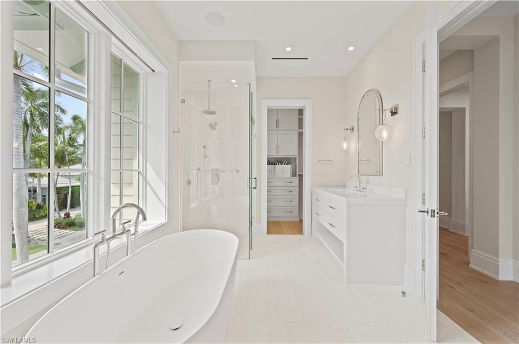 AQUALANE SHORES - Residential