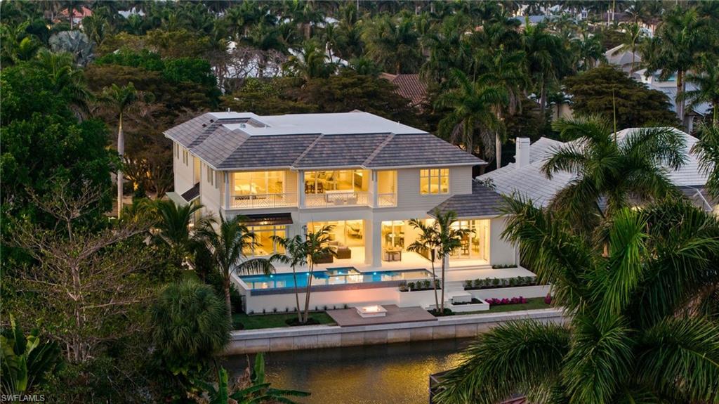 AQUALANE SHORES - Residential