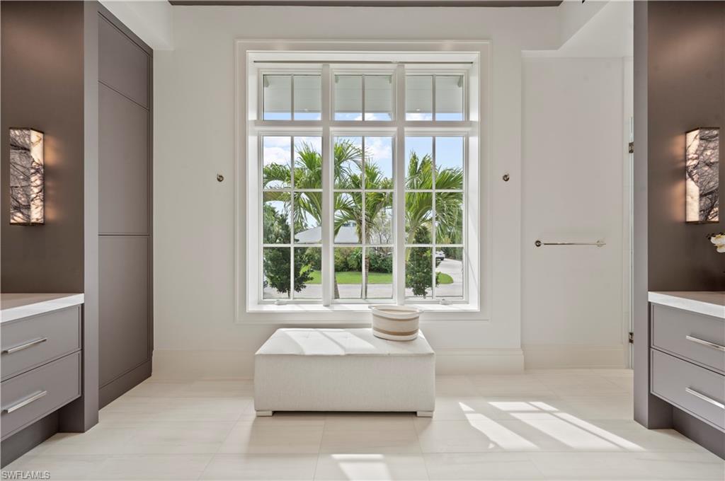 AQUALANE SHORES - Residential