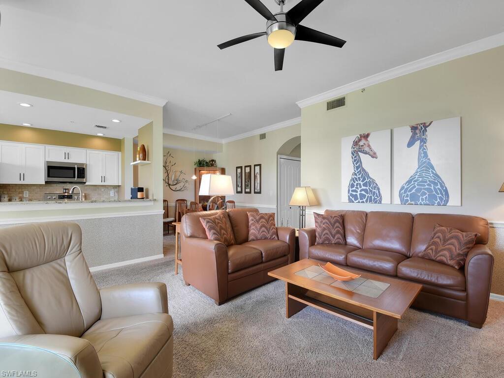 LAKESIDE GREEN - Residential