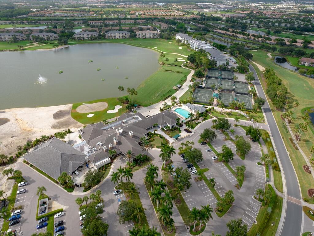 LAKESIDE GREEN - Residential