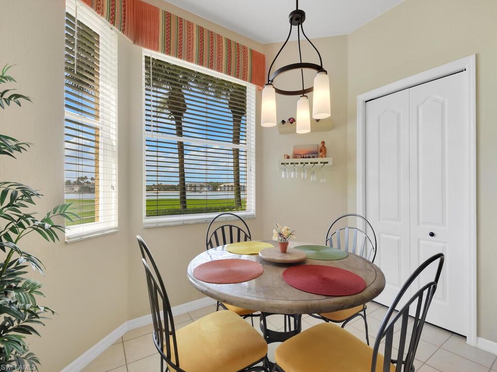 LAKESIDE GREEN - Residential