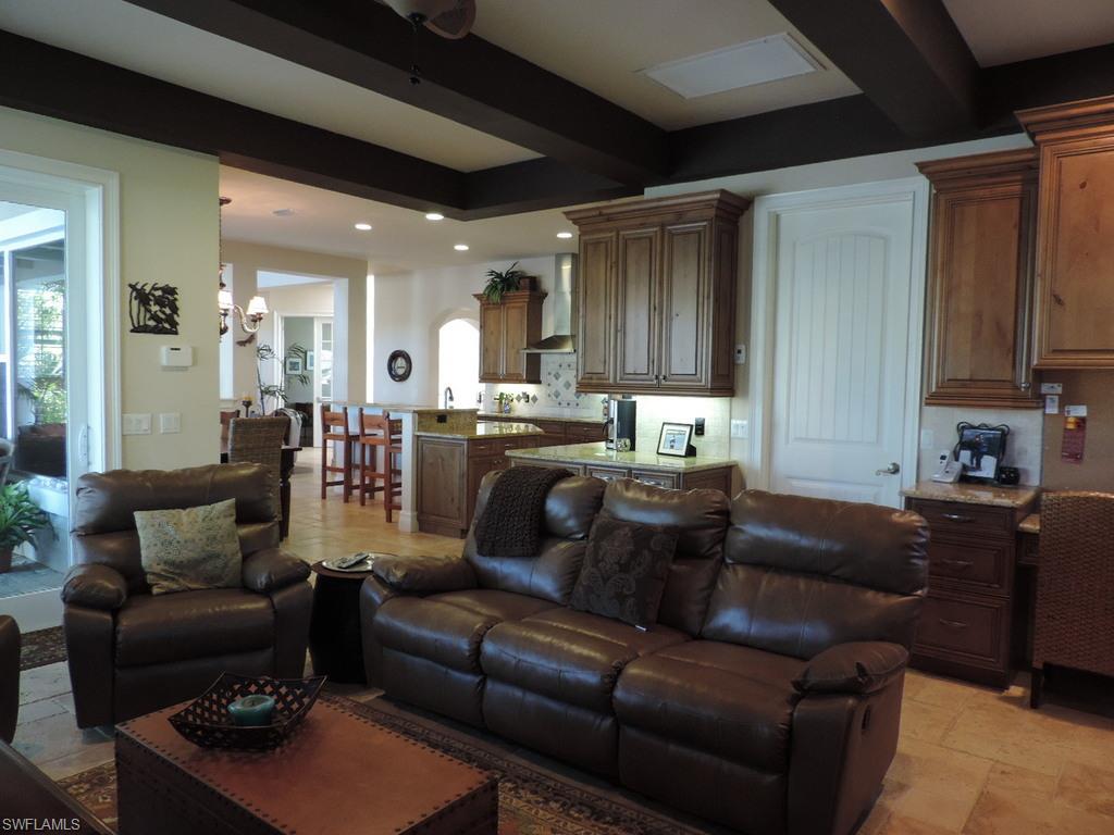 ISLAND PARK WOODLANDS - Residential