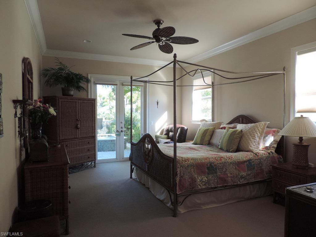 ISLAND PARK WOODLANDS - Residential