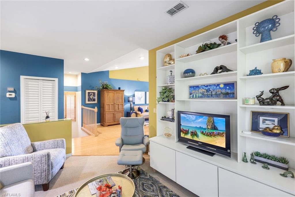 HARBOR LAKES - Residential