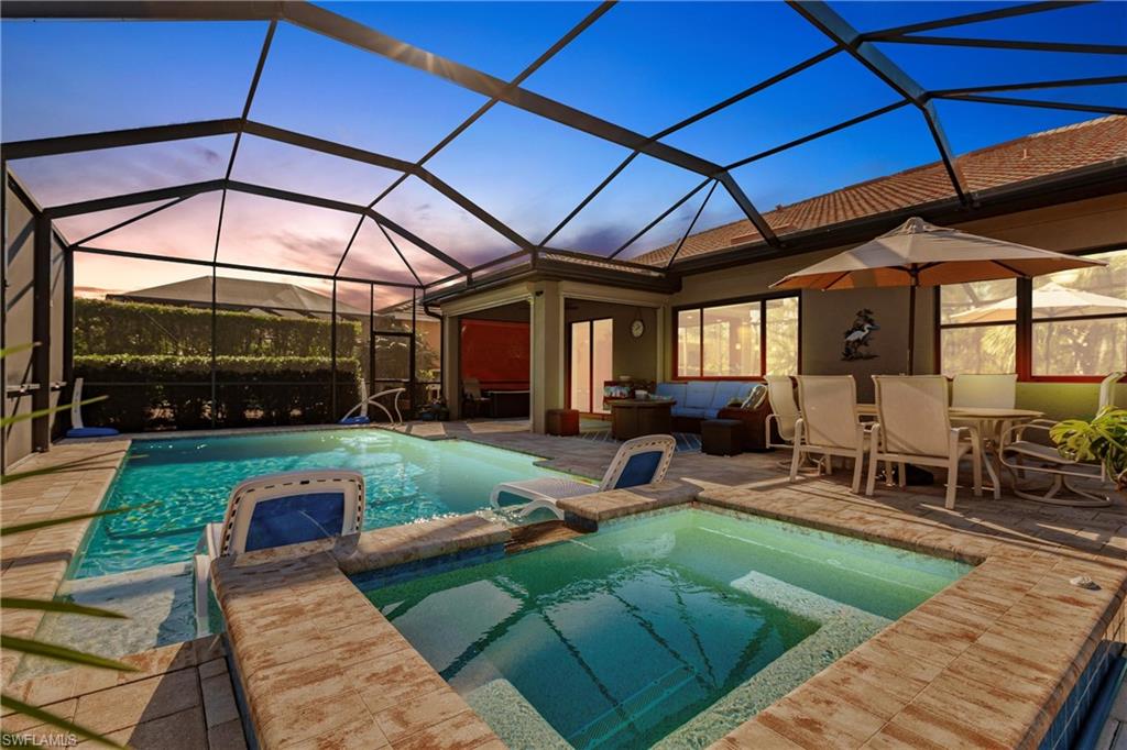 HAMPTON LAKES - Residential