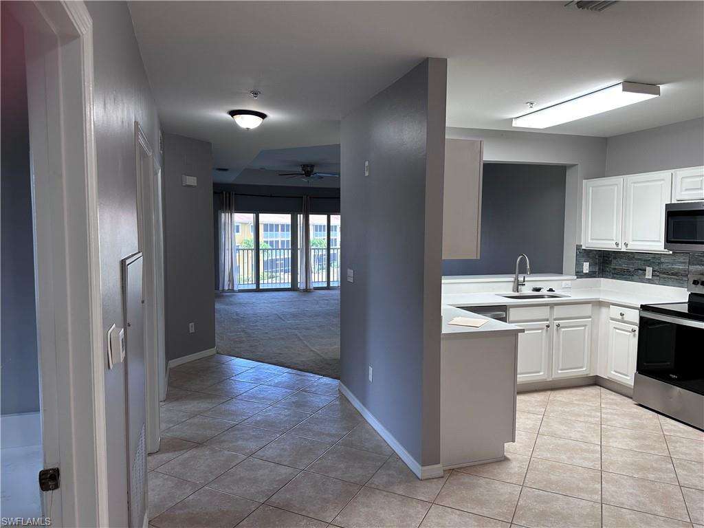 LAKESIDE HIDEAWAY - Residential Lease