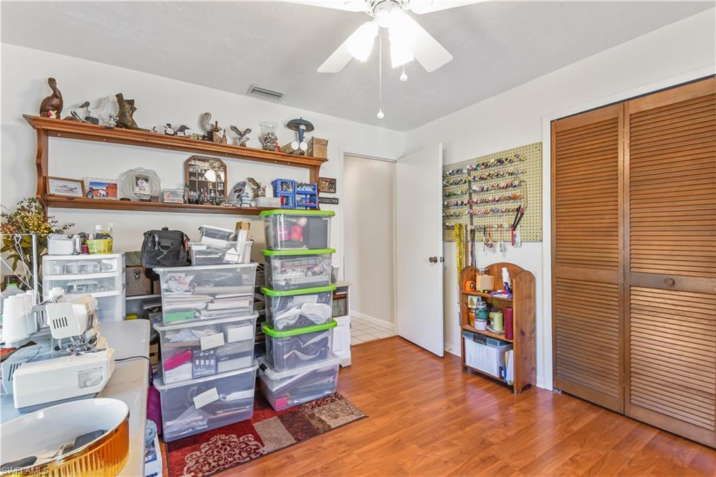 LINDA LOMA - Residential