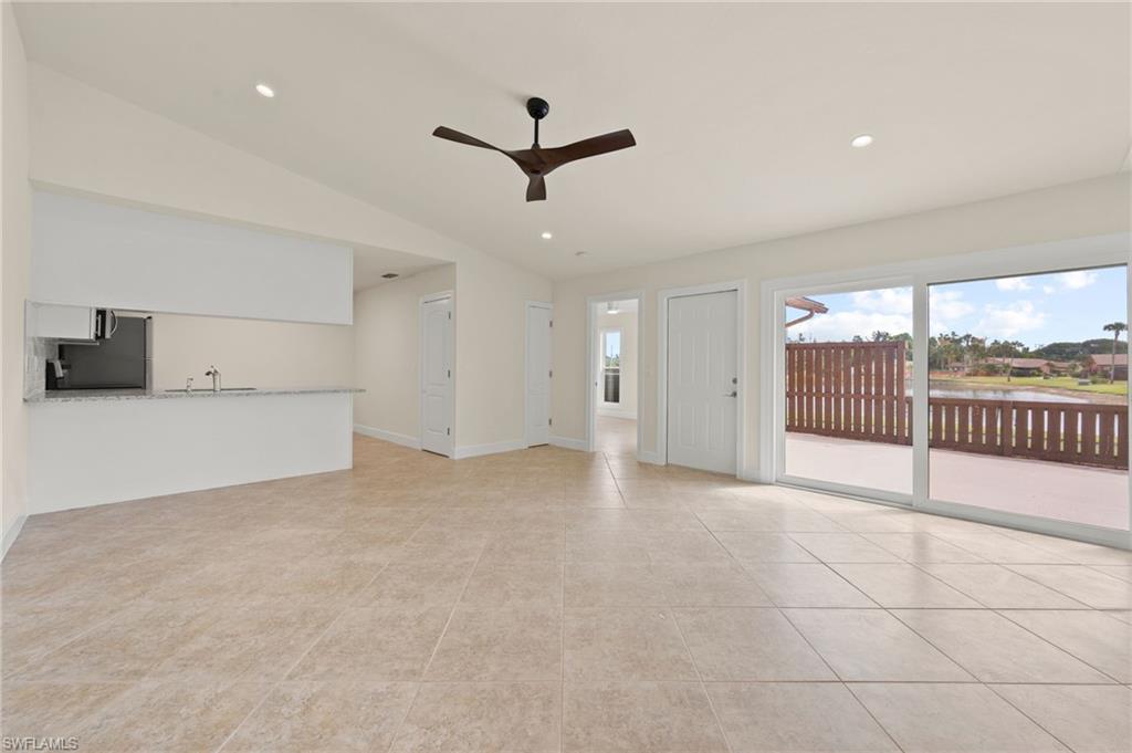 ROYAL WOODS - Residential