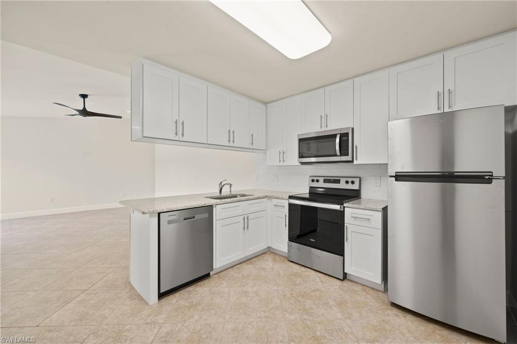 ROYAL WOODS - Residential