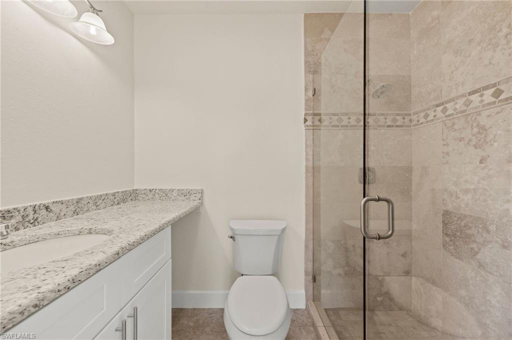 ROYAL WOODS - Residential