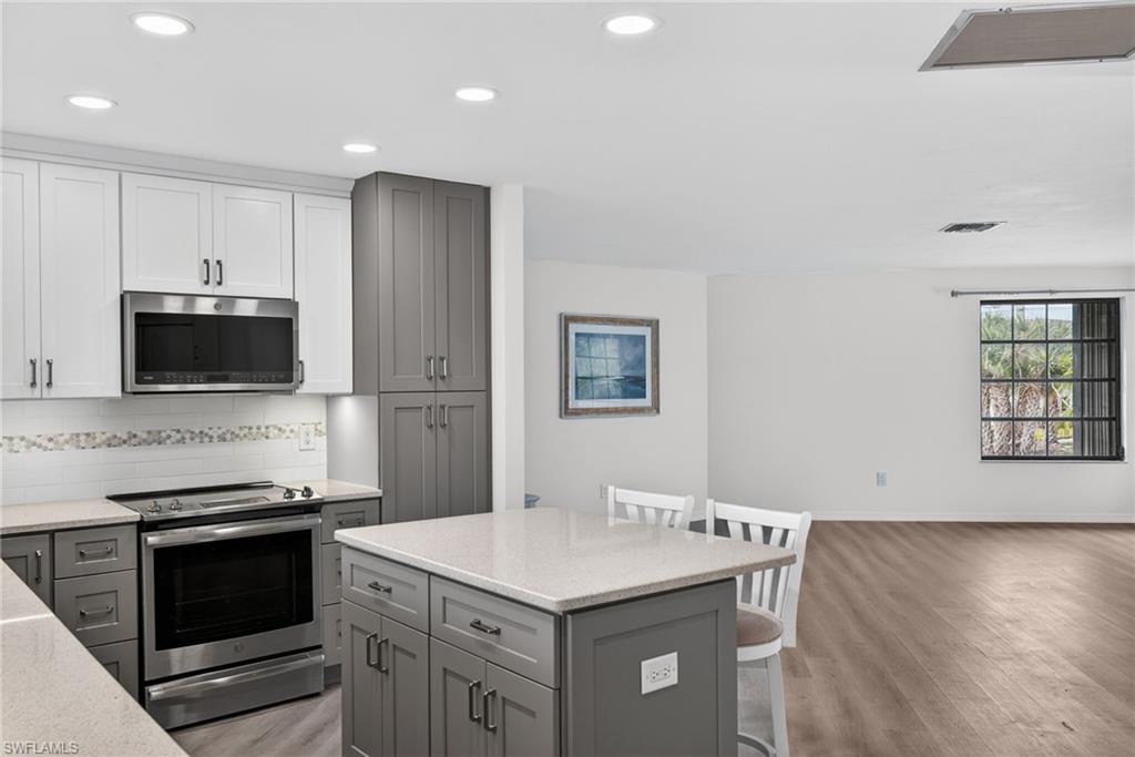 BEACHVIEW COUNTRY CLUB ESTATES - Residential