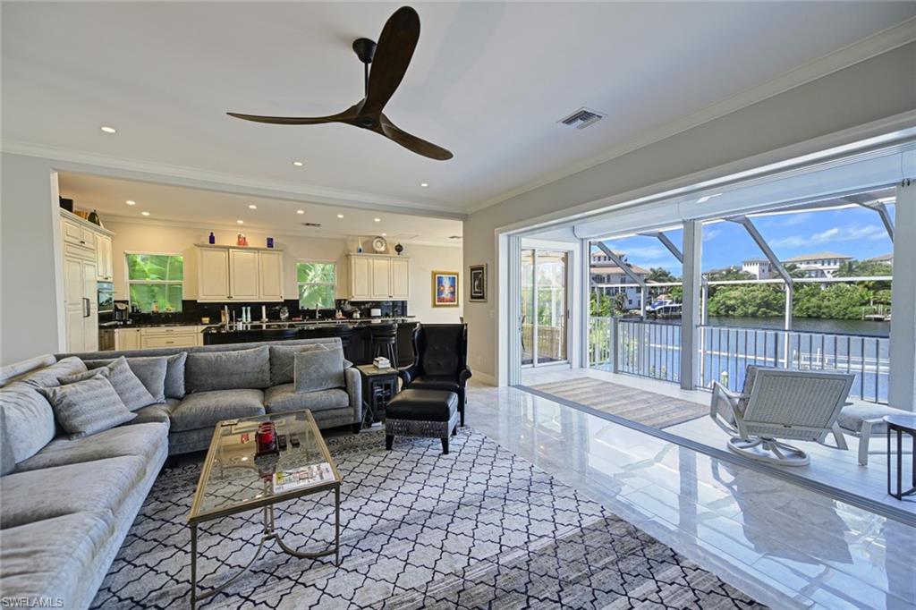 BAYFRONT GARDENS - Residential