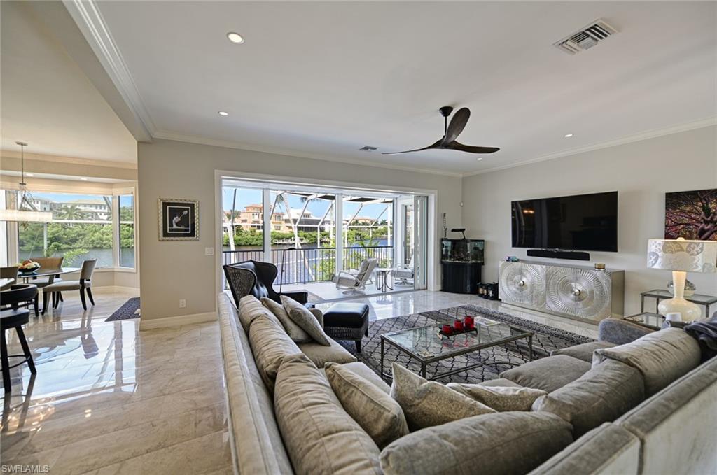 BAYFRONT GARDENS - Residential