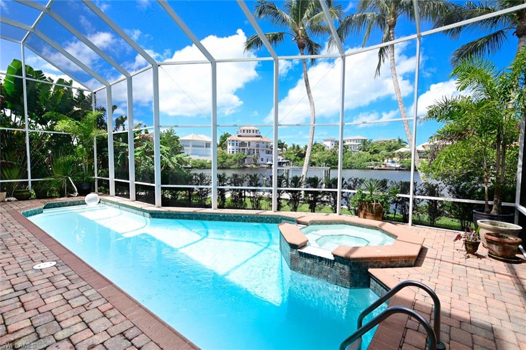 BAYFRONT GARDENS - Residential