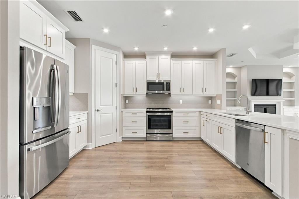 15249 Zeno WAY 102