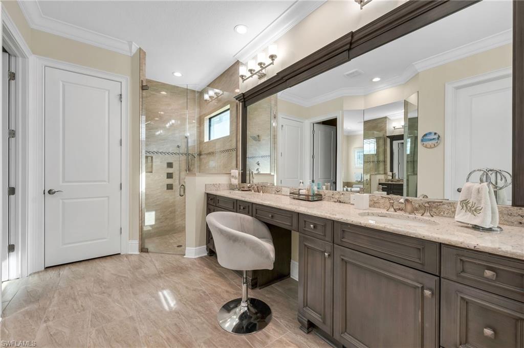 HOLLYBROOK - Residential