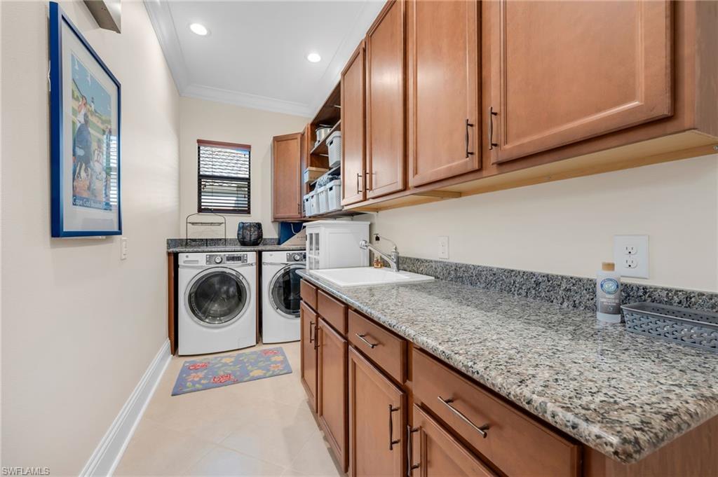 HOLLYBROOK - Residential