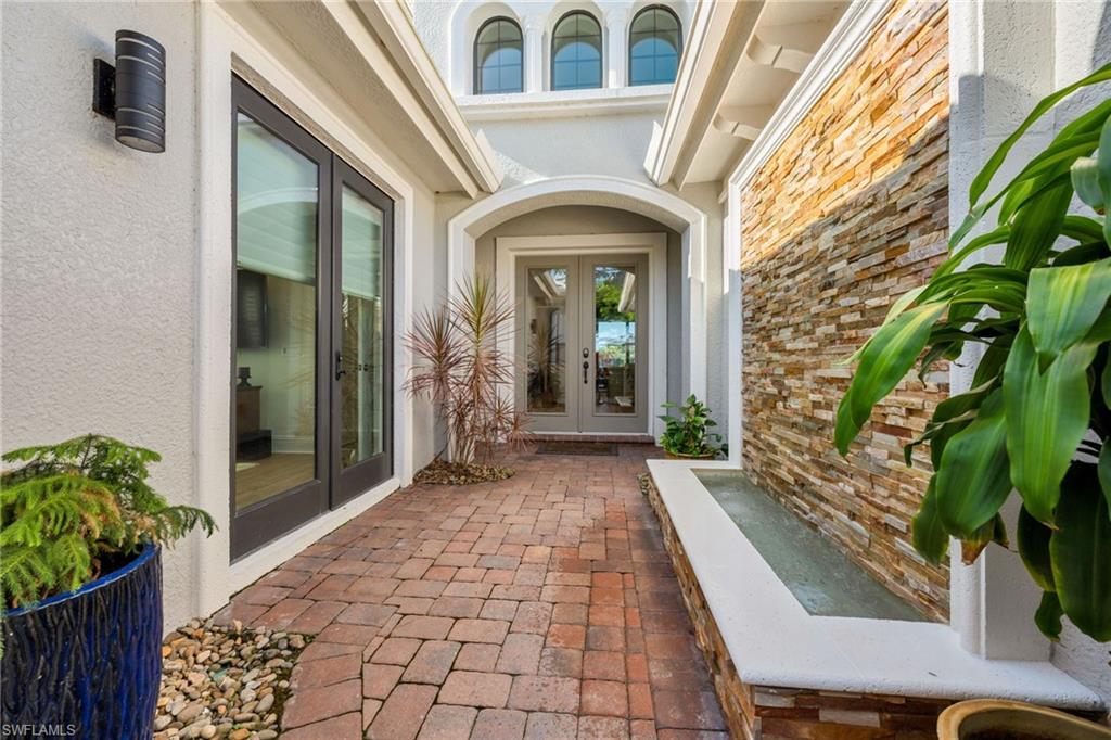 HOLLYBROOK - Residential