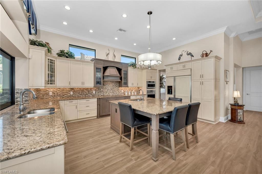 HOLLYBROOK - Residential