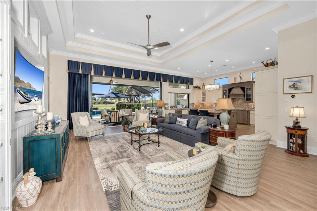 HOLLYBROOK - Residential