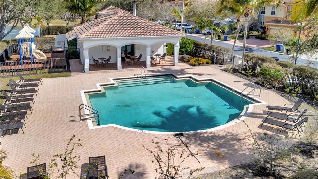 COPPER OAKS - Residential