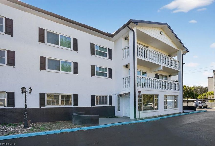 Investor special! 2/1 apartment in Fort Myers priced at $65K with ARV around $110K. Unit is already in good shape, no heavy rehab needed. Low HOA keeps holding costs down. Great option for a quick flip or easy buy-and-hold. Solid upside with light updates. In a great locations with tons of shopping and dining options, don't miss out!