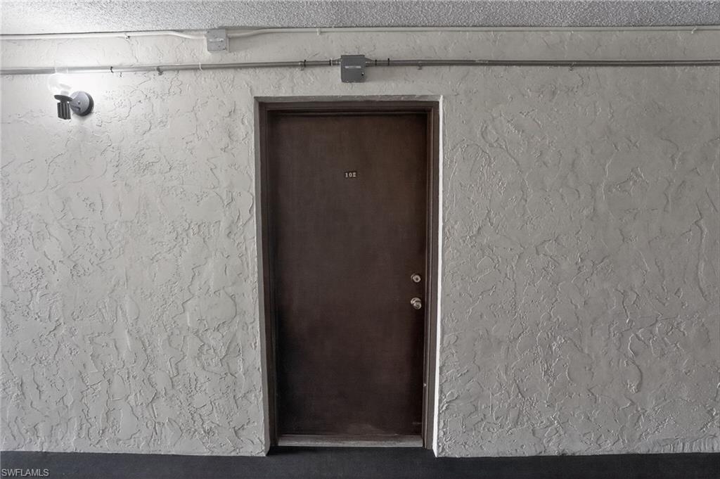 WINDSOR WEST - Residential