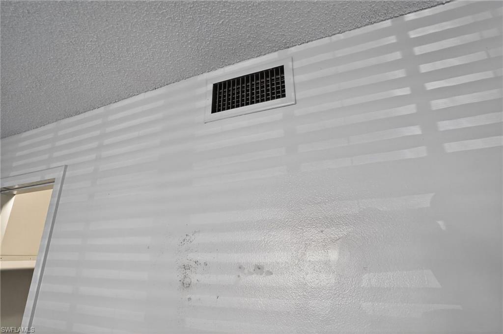 WINDSOR WEST - Residential