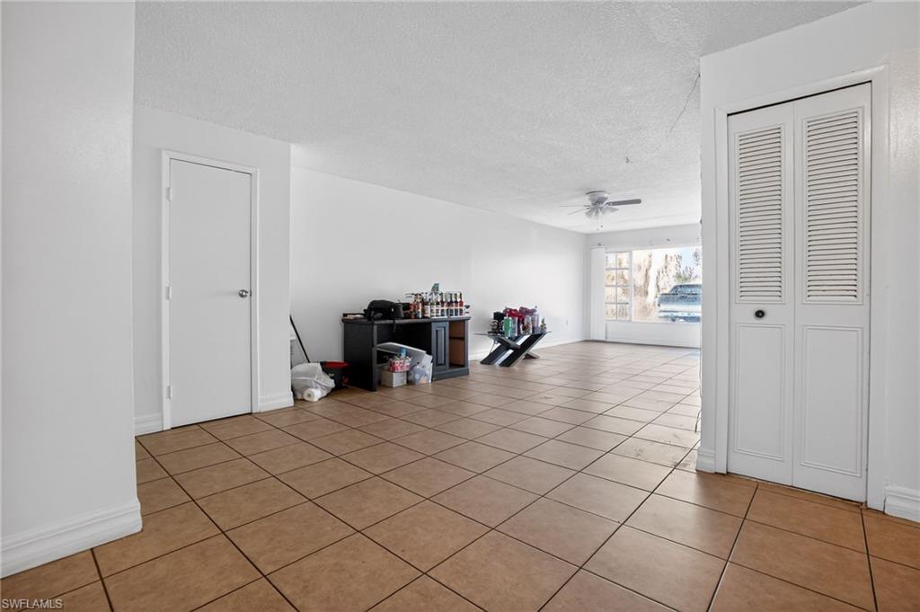 WINDSOR WEST - Residential