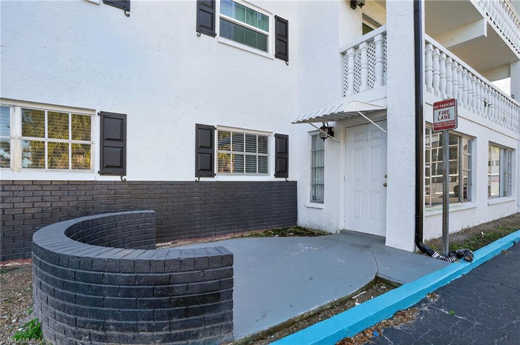 WINDSOR WEST - Residential