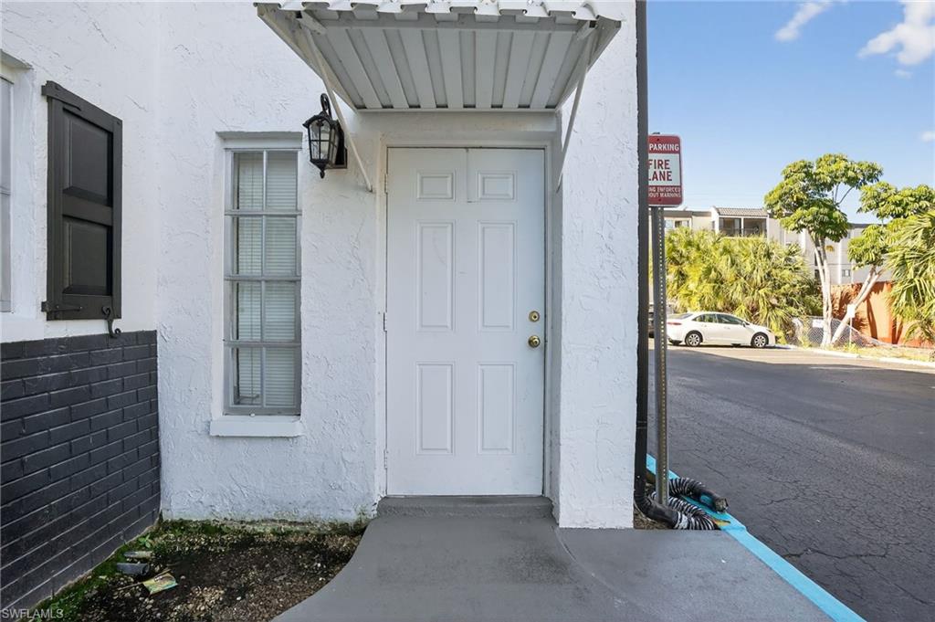 WINDSOR WEST - Residential