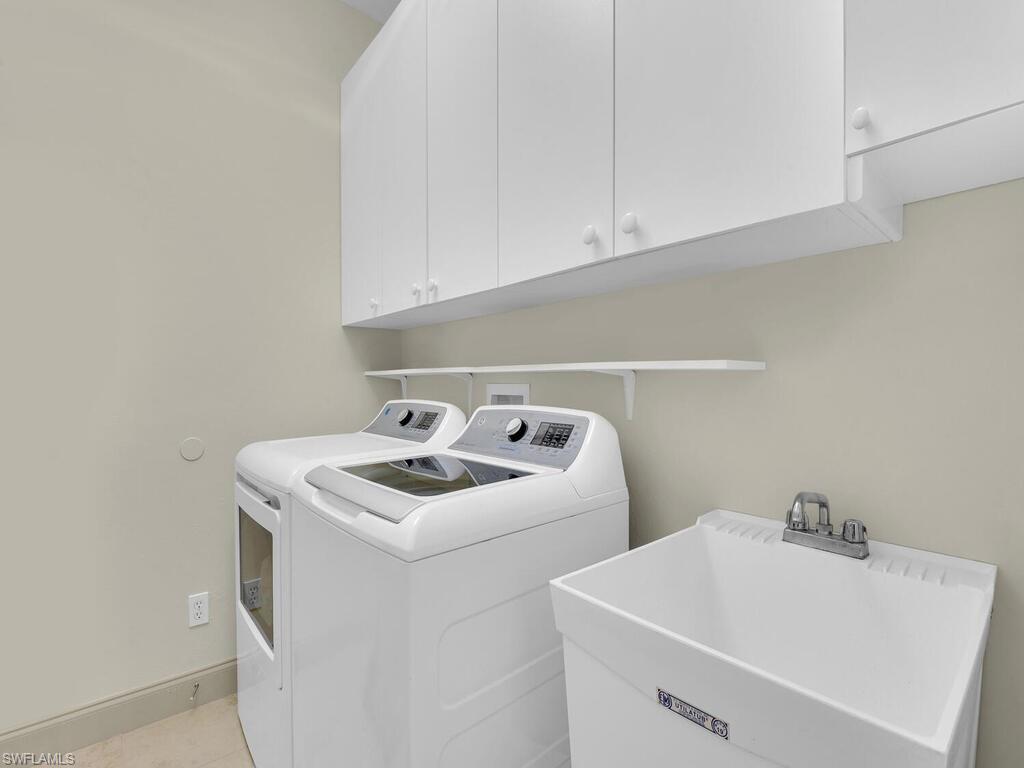 SILVERLAKES - Residential