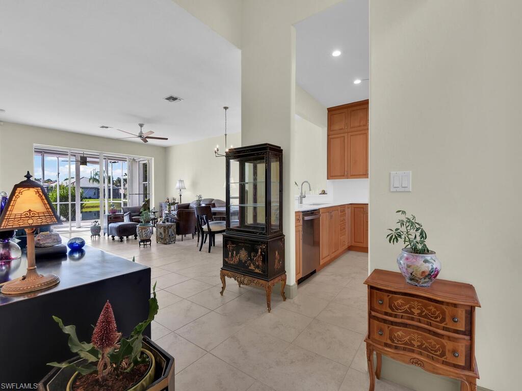 SILVERLAKES - Residential