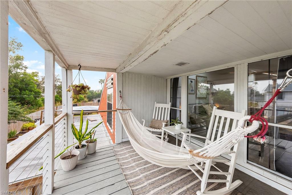 SAN CARLOS PARK - Residential