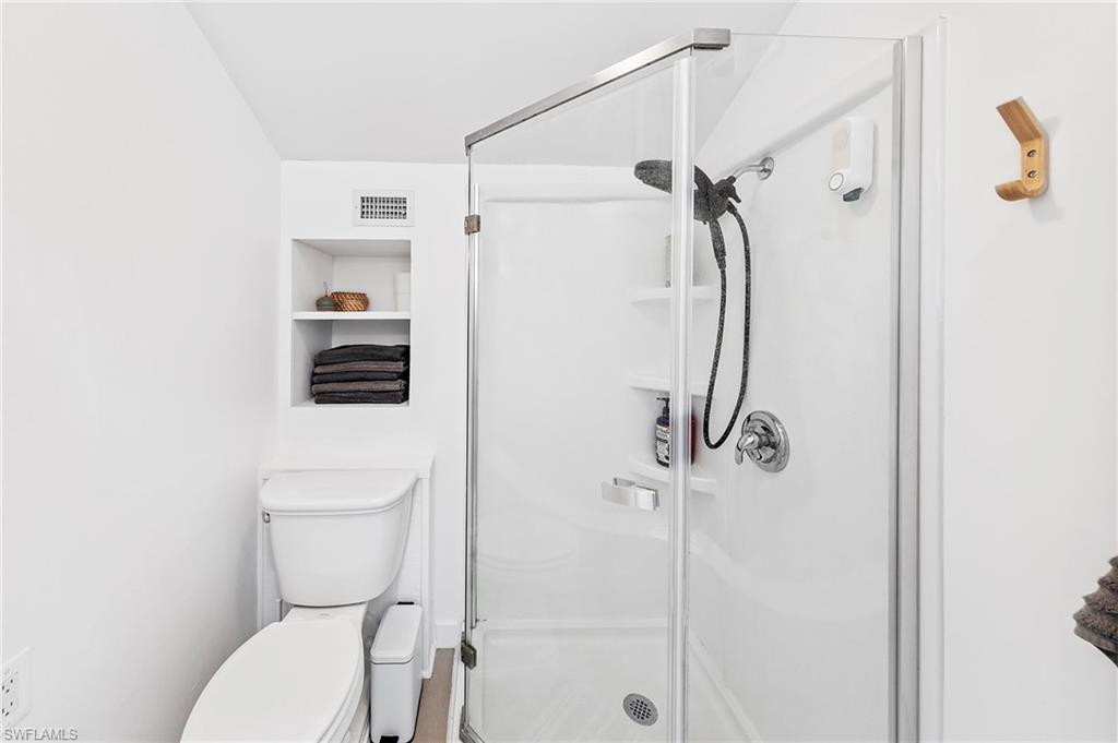 SAN CARLOS PARK - Residential