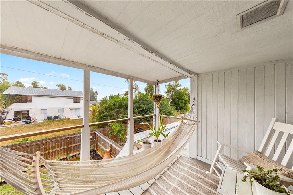 SAN CARLOS PARK - Residential