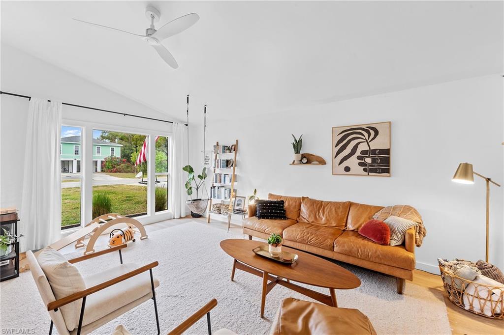 SAN CARLOS PARK - Residential