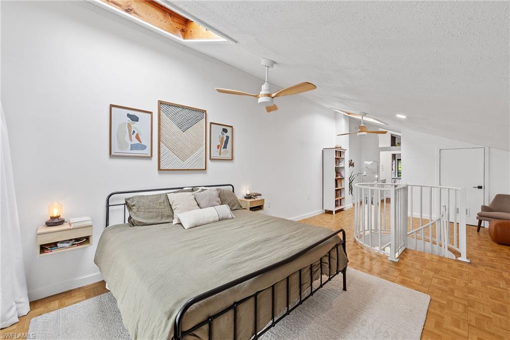 SAN CARLOS PARK - Residential