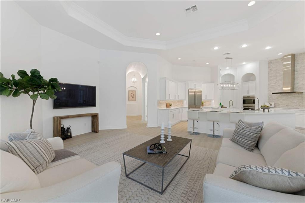 PINE RIDGE - Residential