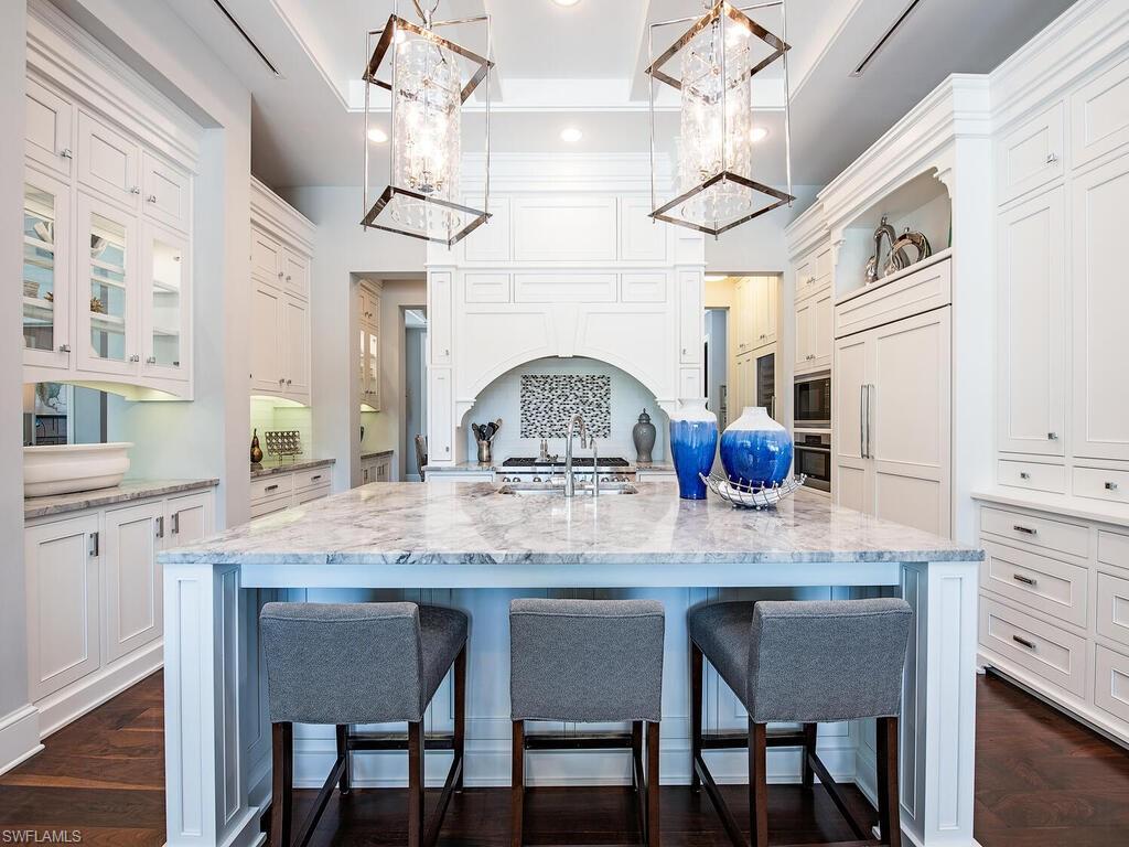 OLDE NAPLES - Residential