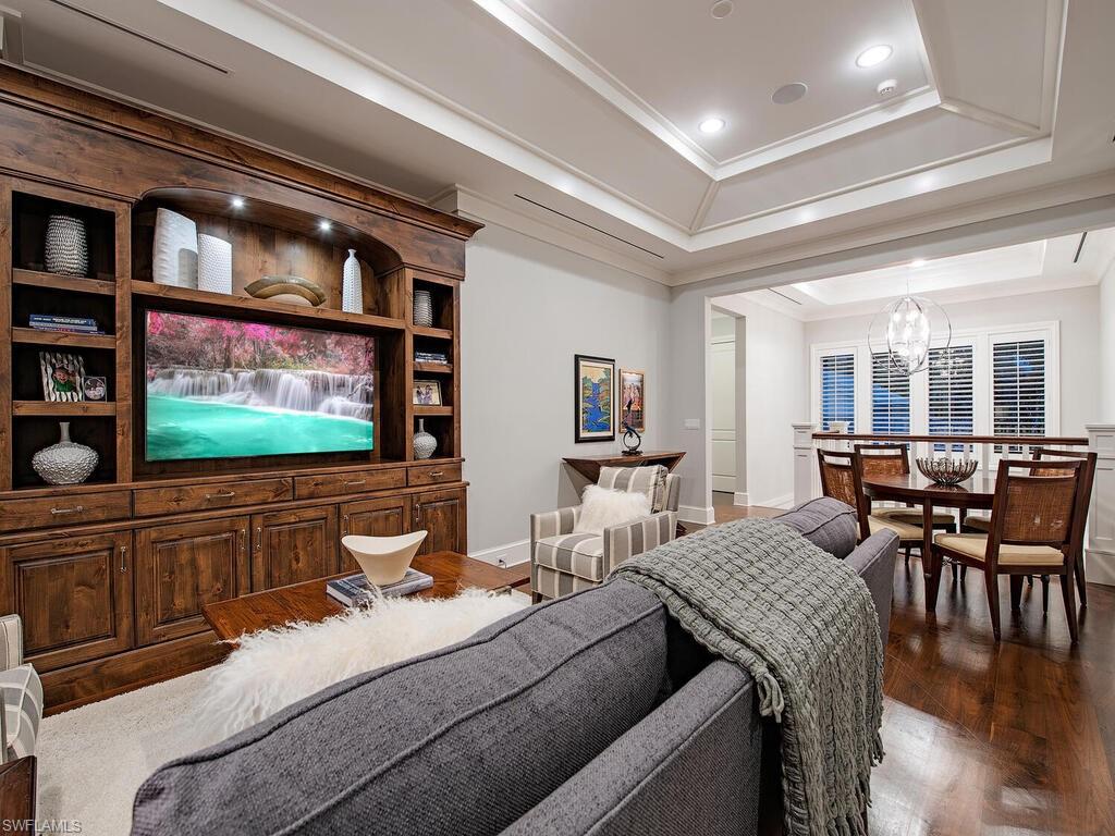 OLDE NAPLES - Residential