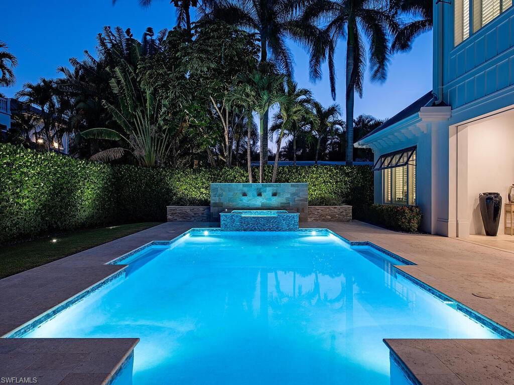 OLDE NAPLES - Residential