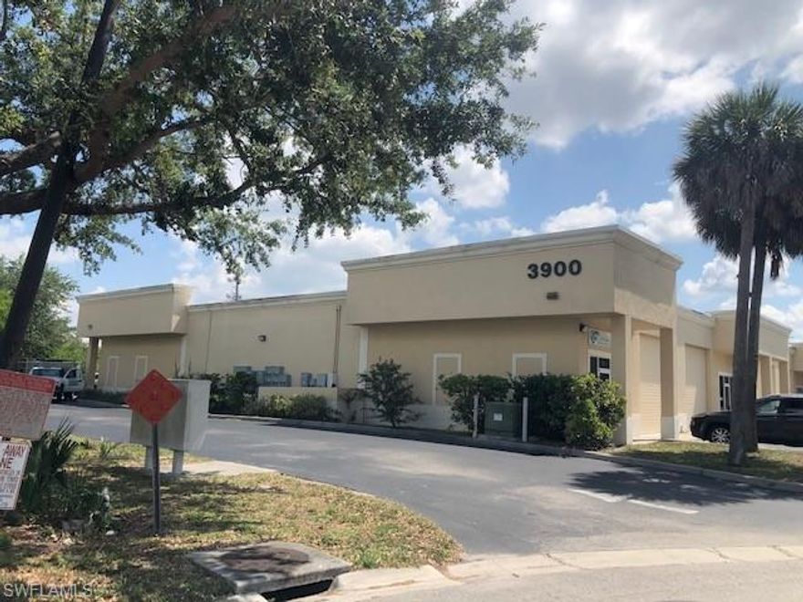 Condo End Unit. Warehouse w/ office space & overhead door conveniently located close to I-75 in one of the fastest growing areas in Naples. Don't miss out on this great space for your business/storage.