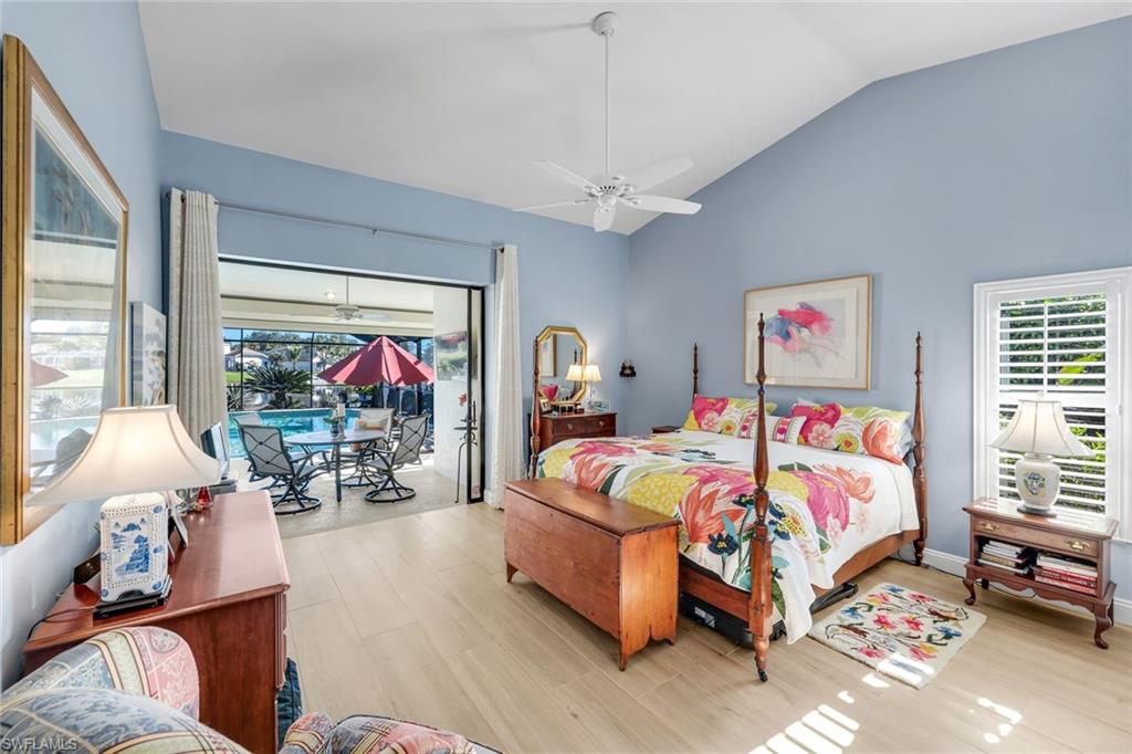 LONGSHORE LAKE - Residential