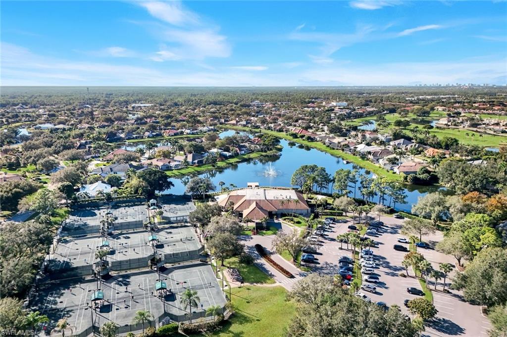 LONGSHORE LAKE - Residential