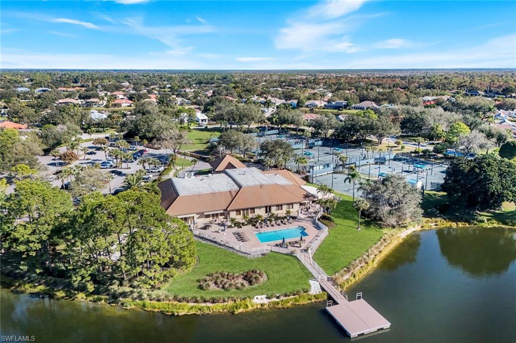 LONGSHORE LAKE - Residential